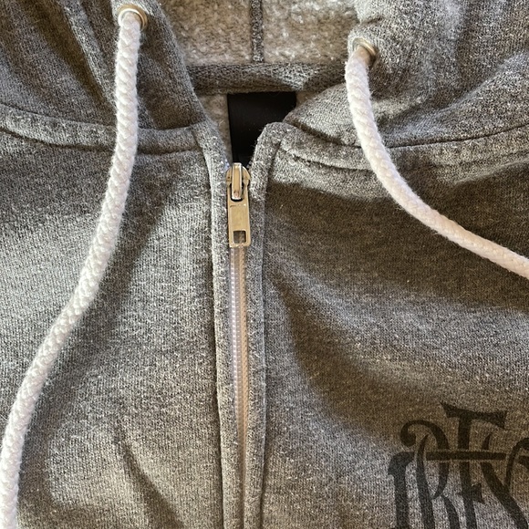 Woman’s hoodie - Picture 2 of 5